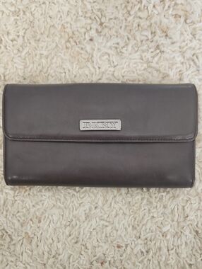 DKNY Dark Bronze Brown Leather Fold Wallet with Silver Logo Plaque